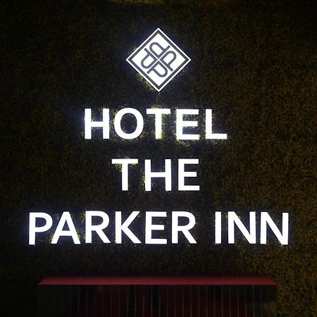 Hotel The Parker Inn By Kbnt Group Σουράτ Εξωτερικό φωτογραφία