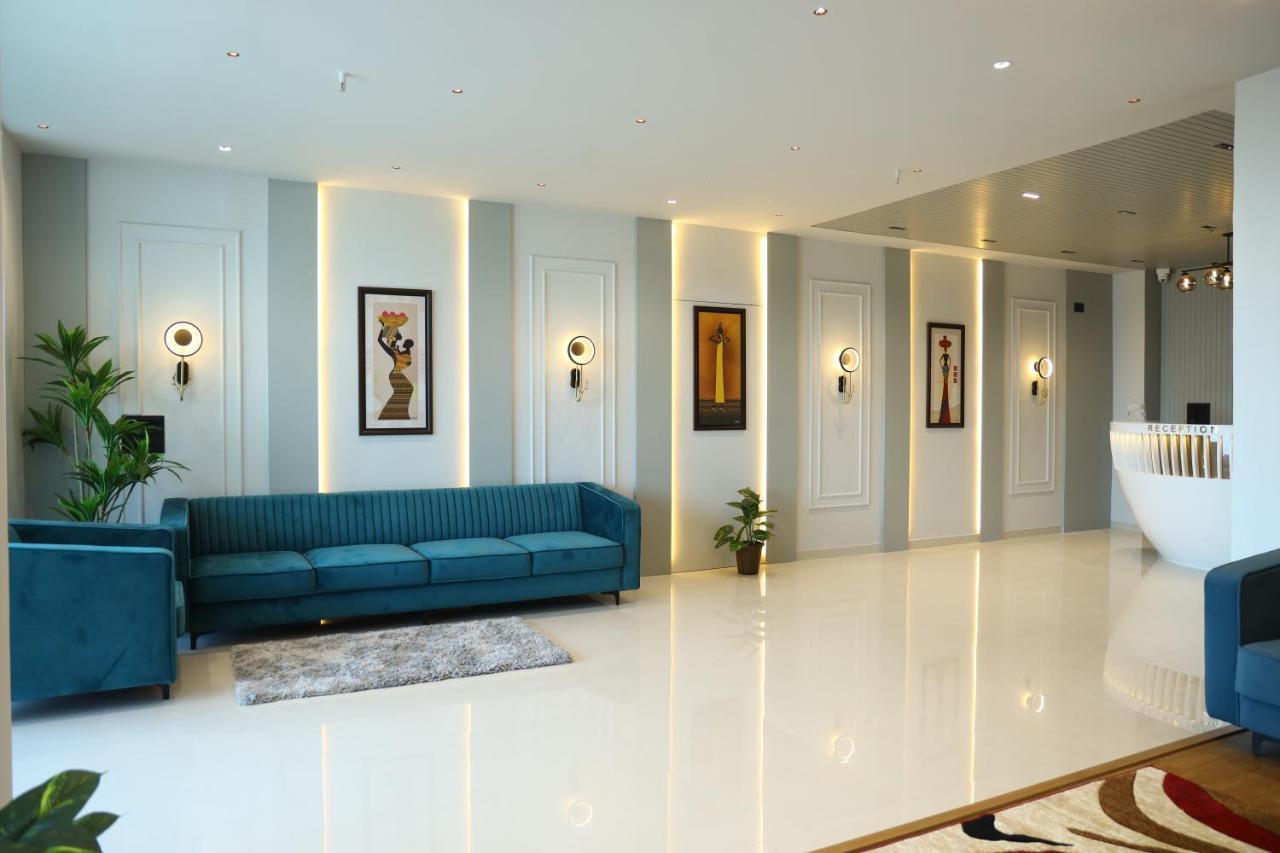 Hotel The Parker Inn By Kbnt Group Σουράτ Εξωτερικό φωτογραφία
