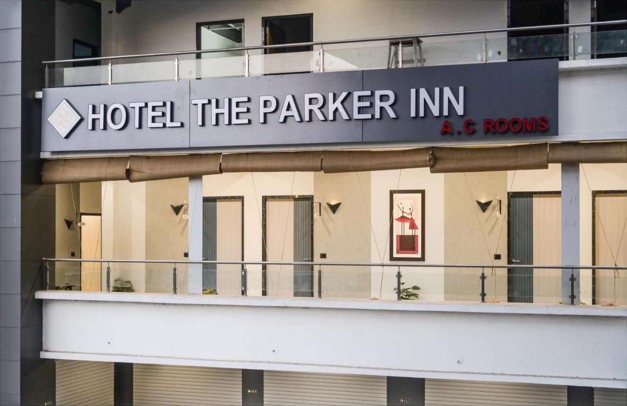 Hotel The Parker Inn By Kbnt Group Σουράτ Εξωτερικό φωτογραφία