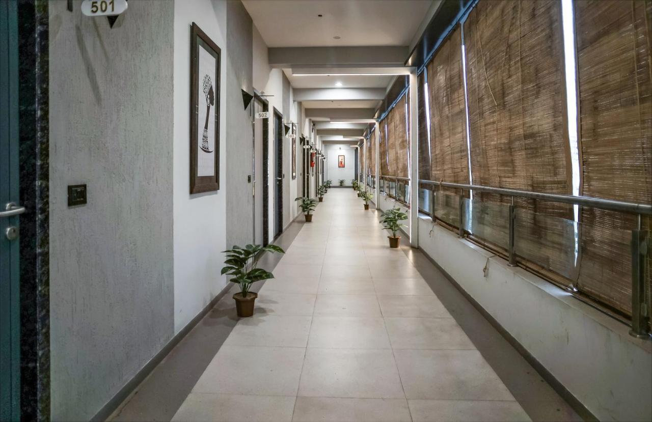Hotel The Parker Inn By Kbnt Group Σουράτ Εξωτερικό φωτογραφία
