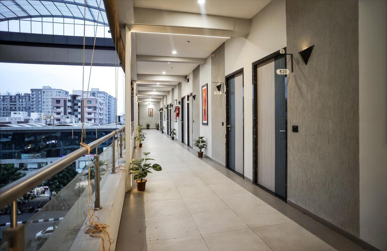 Hotel The Parker Inn By Kbnt Group Σουράτ Εξωτερικό φωτογραφία