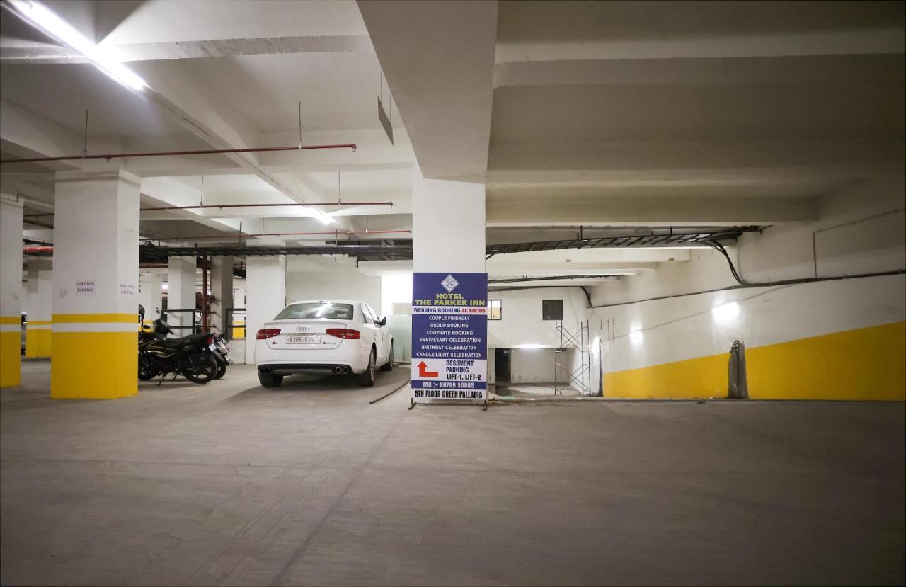 Hotel The Parker Inn By Kbnt Group Σουράτ Εξωτερικό φωτογραφία