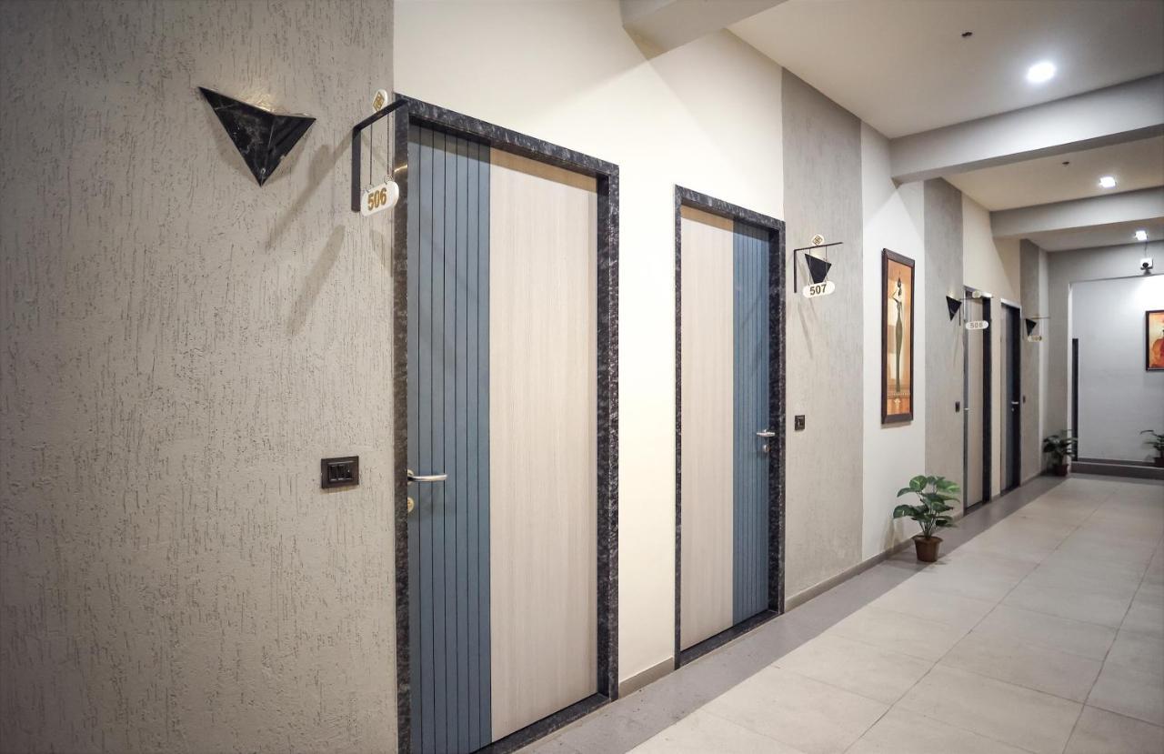Hotel The Parker Inn By Kbnt Group Σουράτ Εξωτερικό φωτογραφία