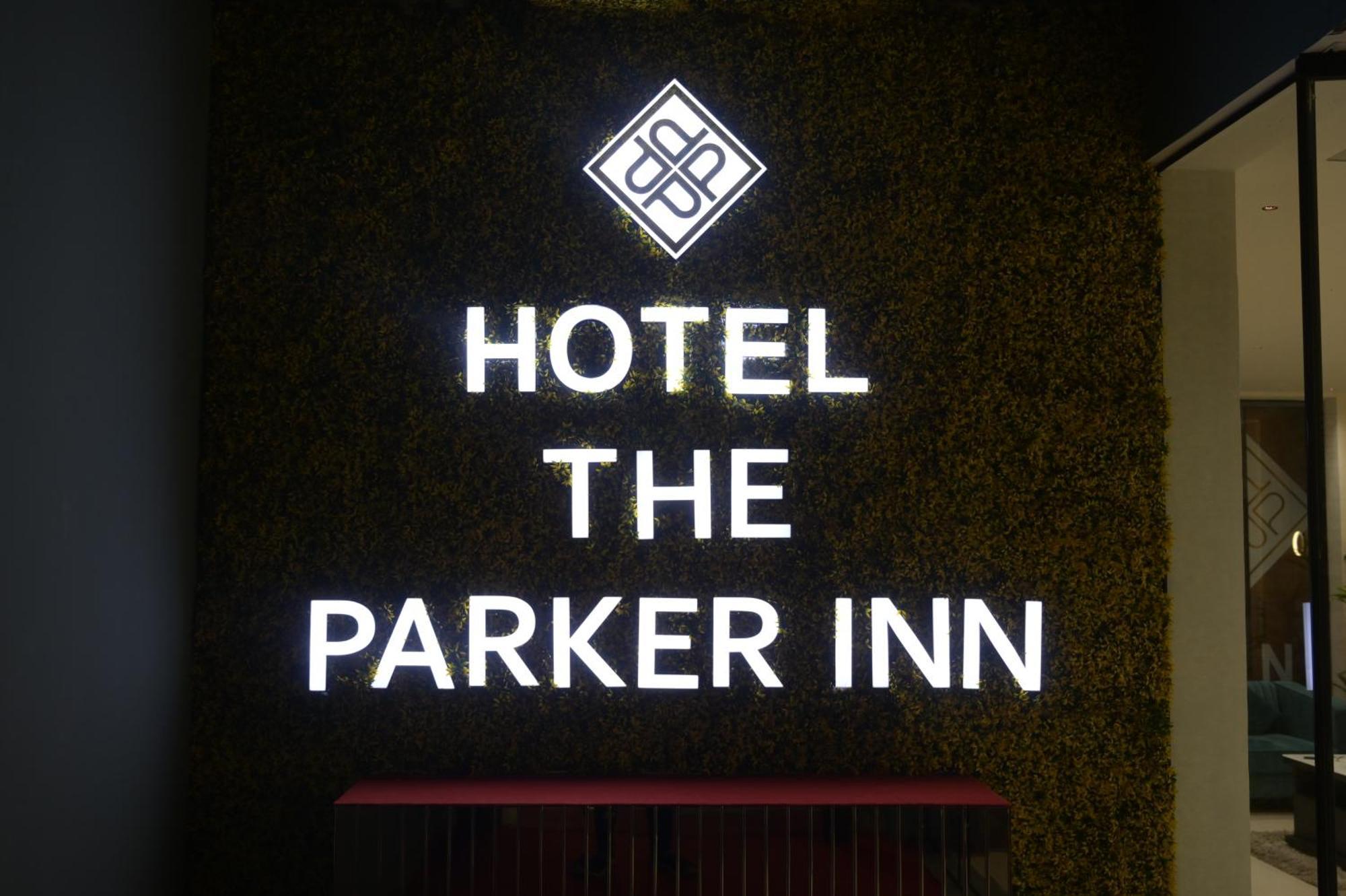 Hotel The Parker Inn By Kbnt Group Σουράτ Εξωτερικό φωτογραφία