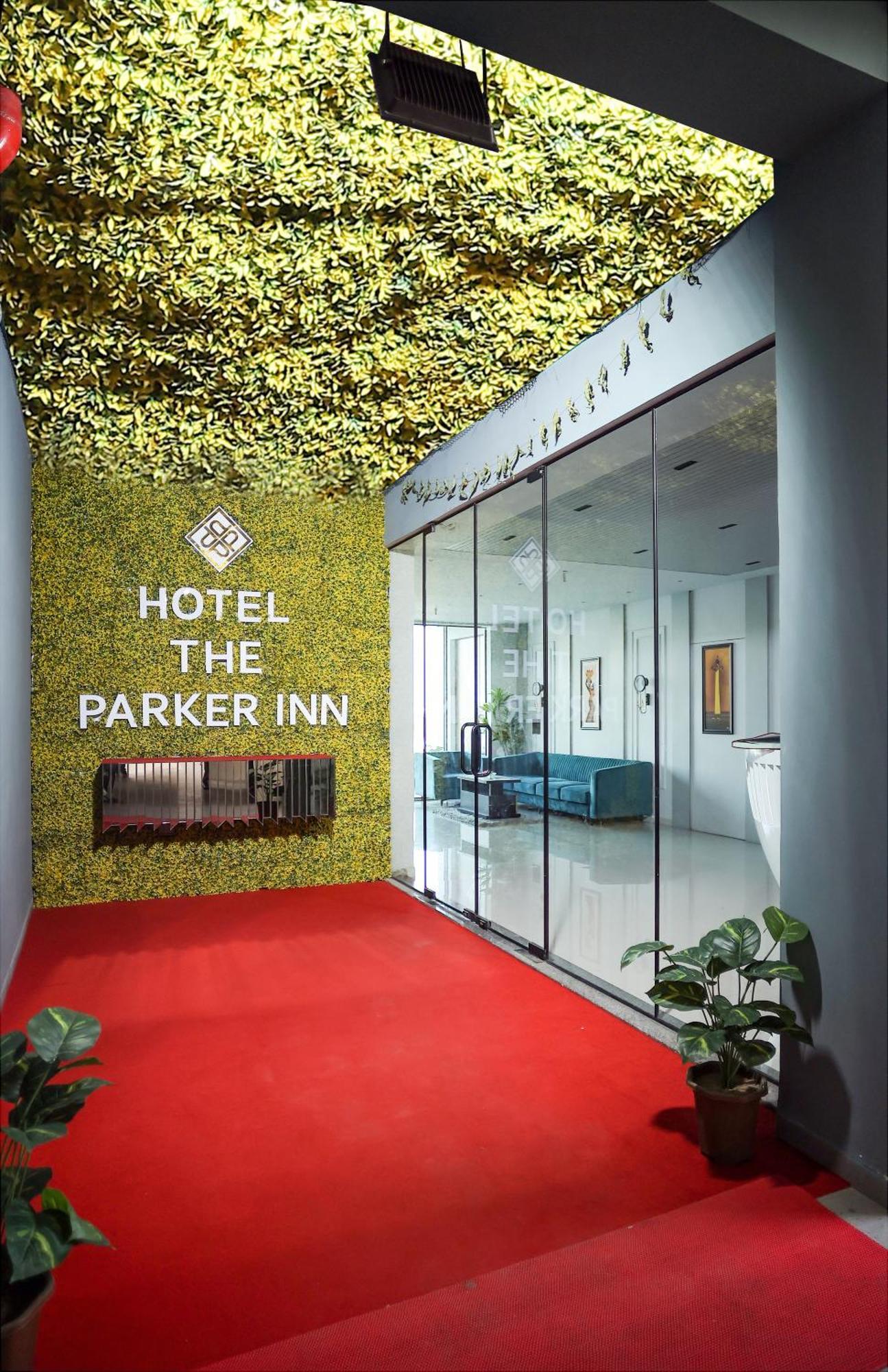 Hotel The Parker Inn By Kbnt Group Σουράτ Εξωτερικό φωτογραφία